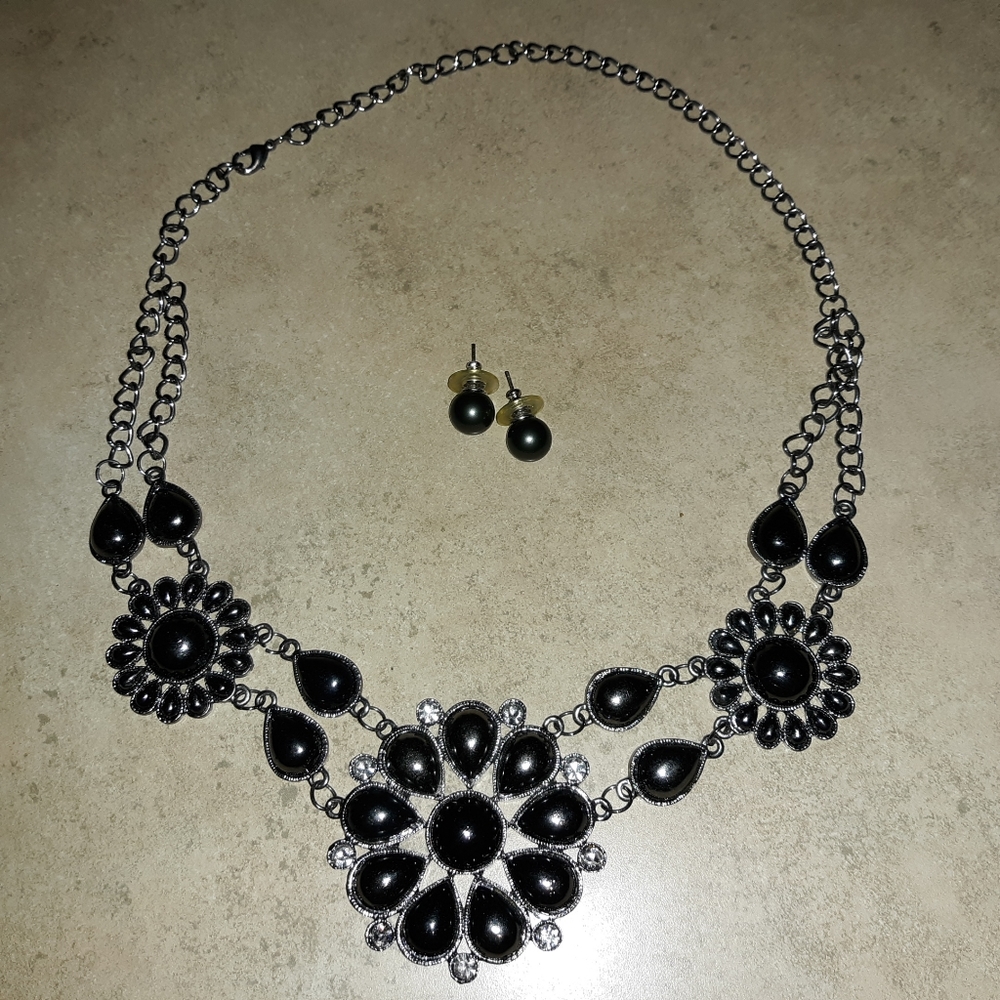 Statement Flower Necklace Choker Bib Style GunMeta
